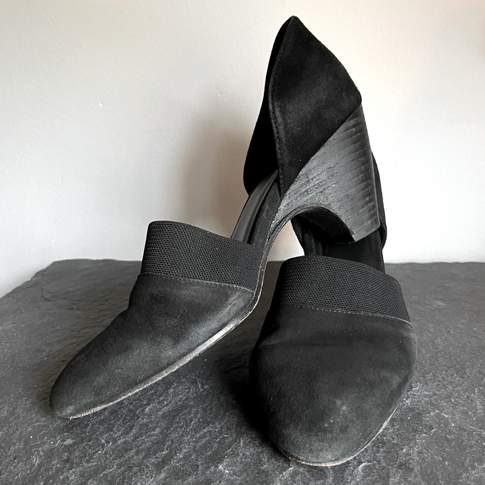 Eileen Fisher black suede heels Size 5.5 GUC